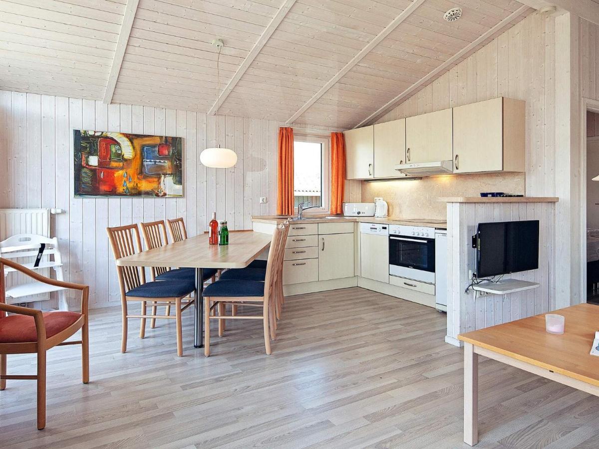 4 Person Holiday Home In Groemitz Grömitz Exterior foto